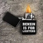 metalna-benzinova-zapalka-benzin-is-for-lighters